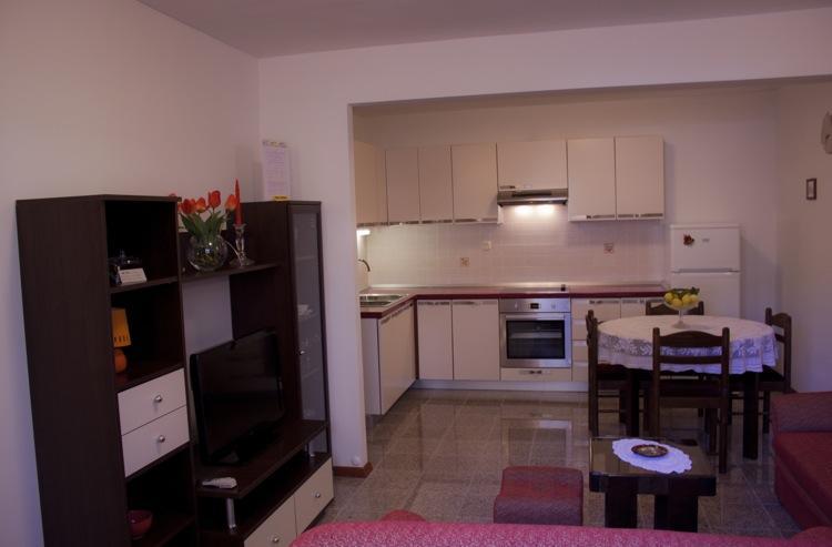 Apartment And Room Daria Vis Island Exterior foto